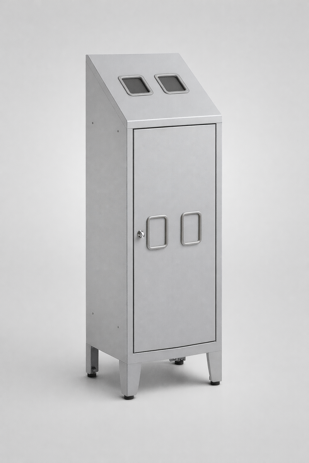 Szafa gospodarcza MPO na odpady drobne - uporządkowanie środków czystości i wyposażenia