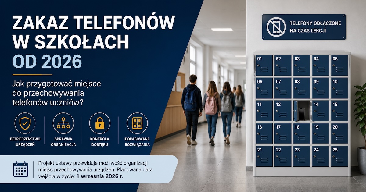 Szafki na telefony dla uczniów w szkolnym korytarzu